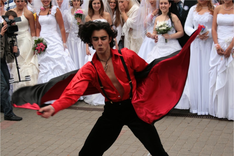 Pantalon-flamenco-una-opcion-mas-comoda-min